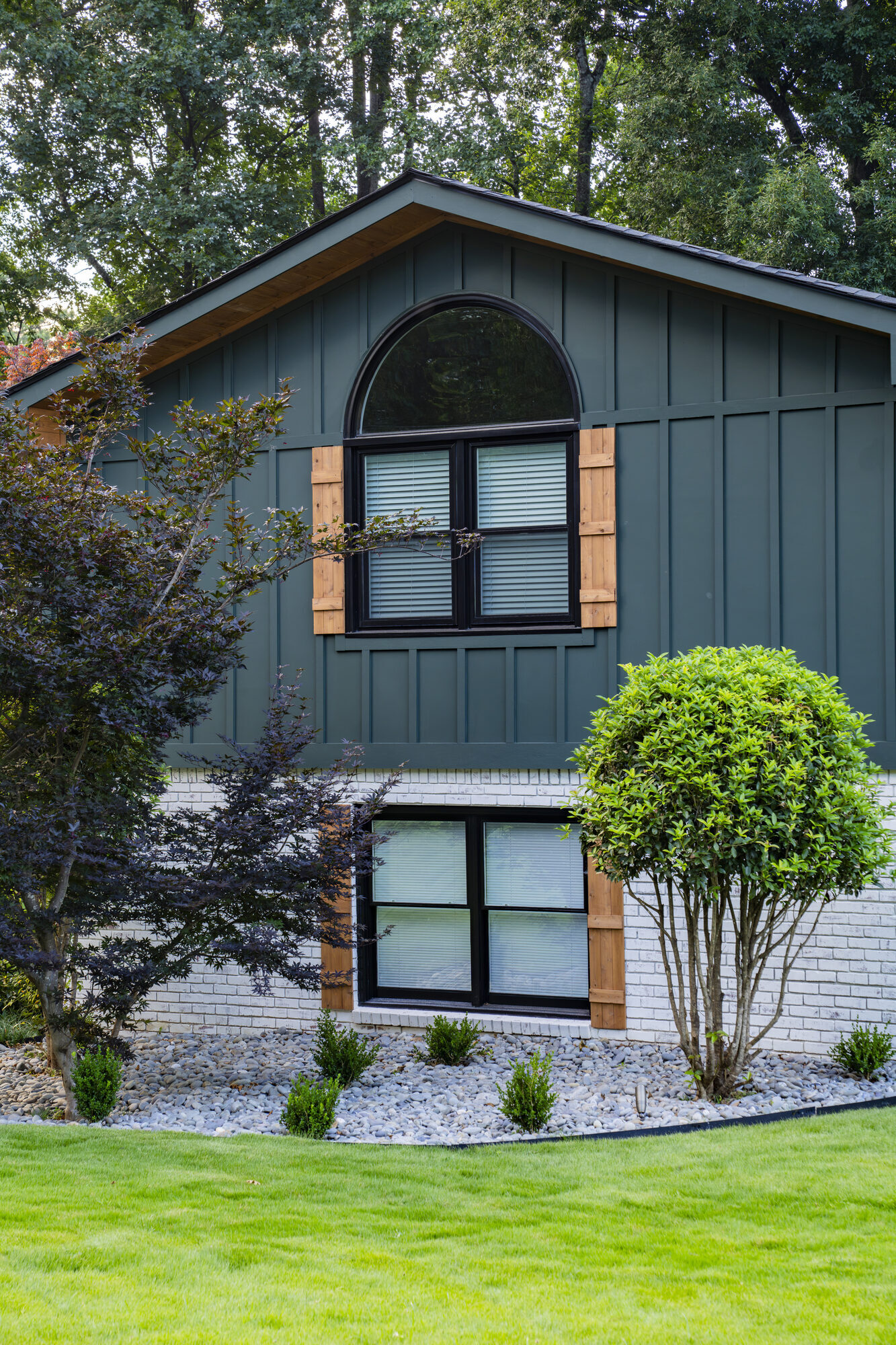 exterior-second-story-window-board-batten-siding-atlanta-ga-optimized