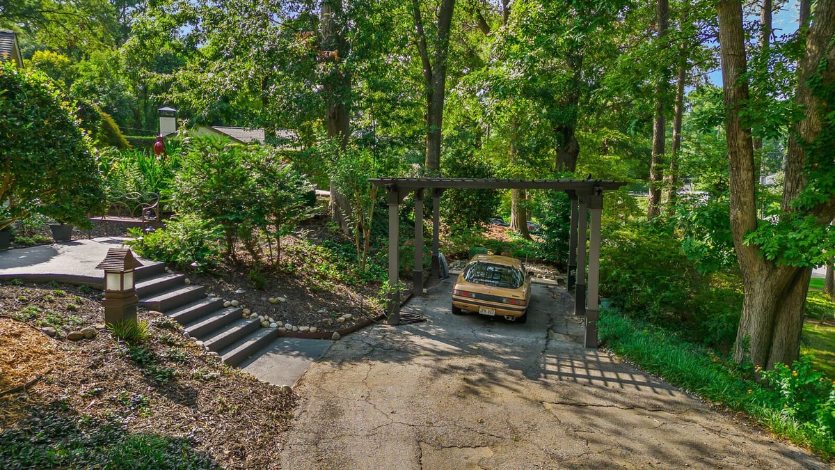 aerial-view-of-driveway-and-wooded-lot-atlanta-ga-optimized