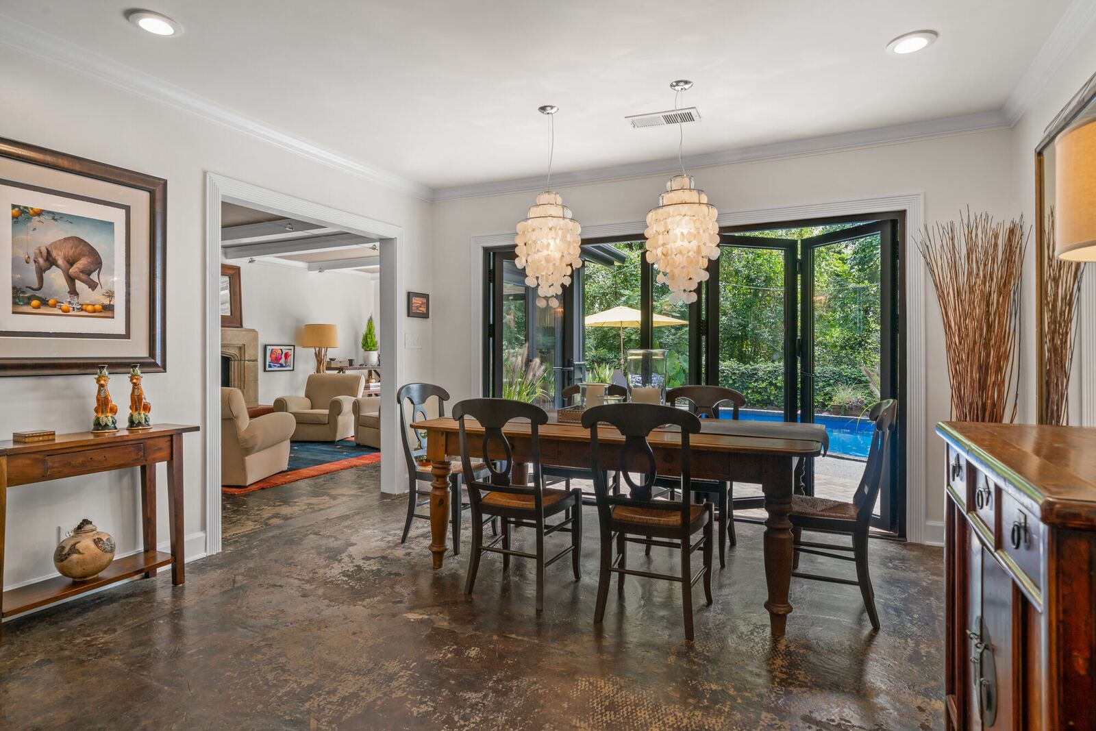 dining-room-open-to-breakfast-area-atlanta-ga-optimized